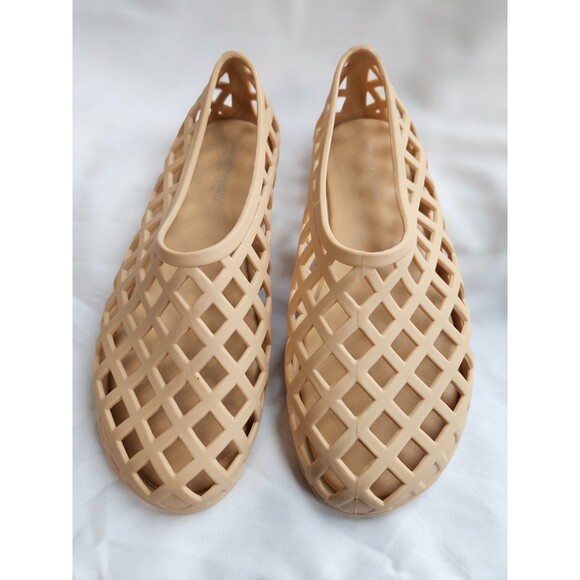 Project Cloud Memory Foam Slip On Tan Flat Jelly Shoes Women’s Size 6 - Picture 3 of 8